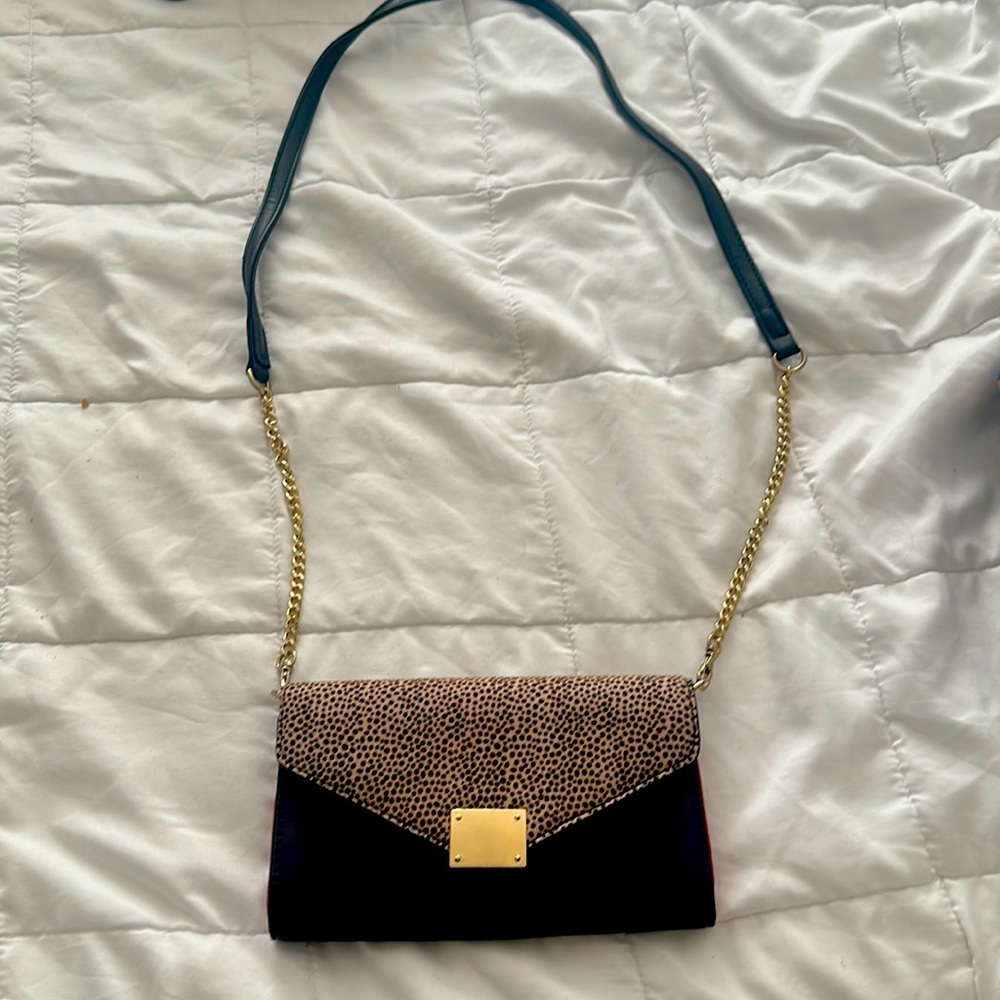 Small crossbody bag with cheetah print